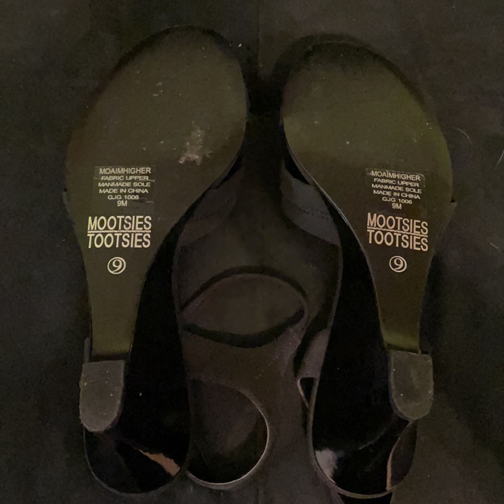 Black Wedged Sandals - Picture 3 of 4